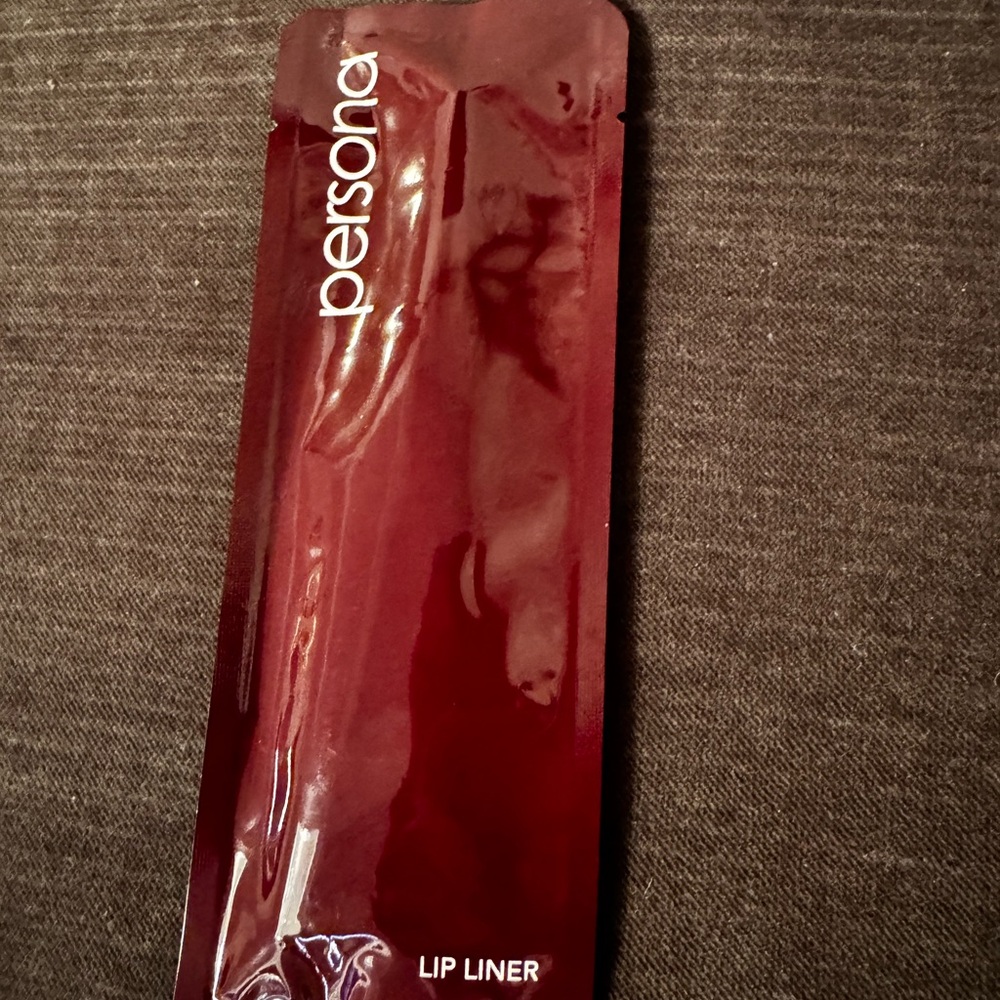 Persona Lip Liner Red 0.014 oz MPN 90210